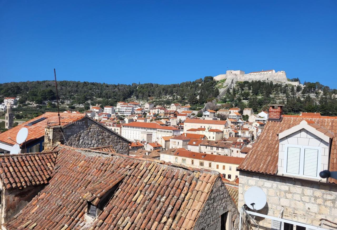 Moscatello Vila Hvar Town